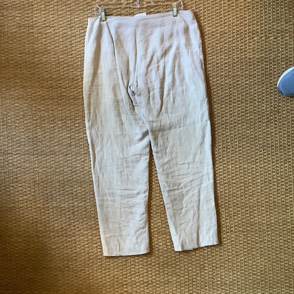 100% Linen pants.  Size 10.  Excellent condition. - Picture 4 of 5
